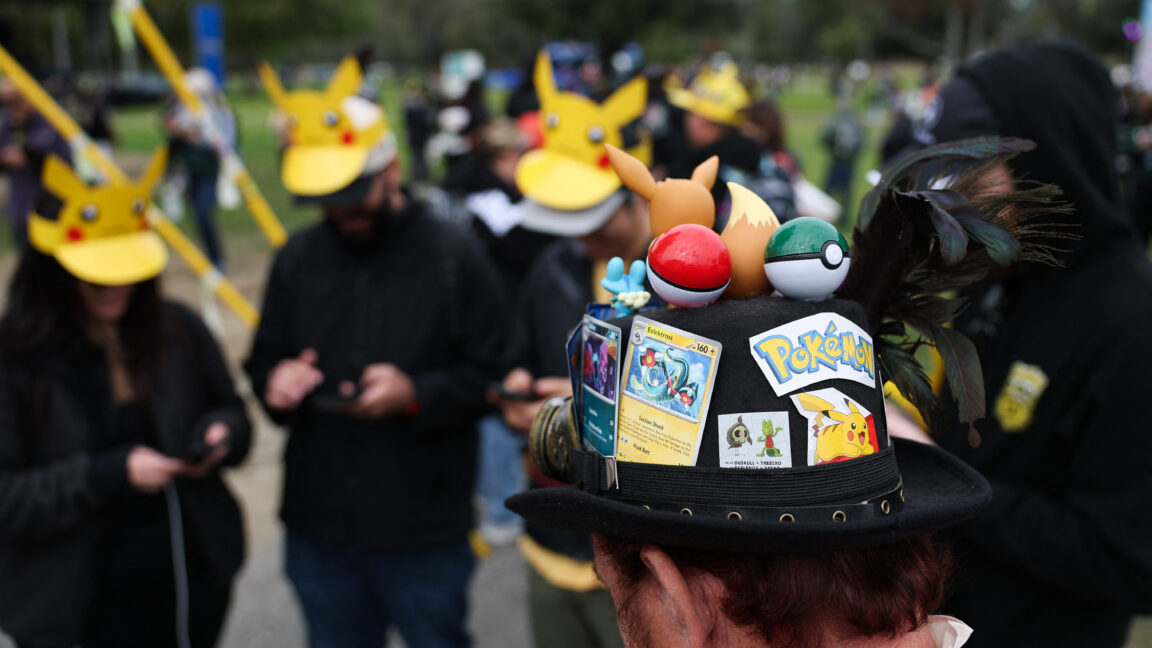 Pokémon Go тоглогчид санамсаргүйгээр цэргийн дронд ашиглагдах технологид хувь нэмэр оруулжээ