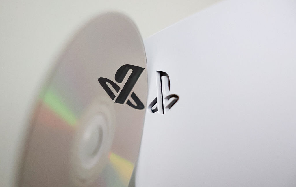 Sony шүүмжлэл хүлээж авч, PlayStation дискийг зогсоох төлөвлөгөөг “болгоомжтойгоор” урагшлуулж байна